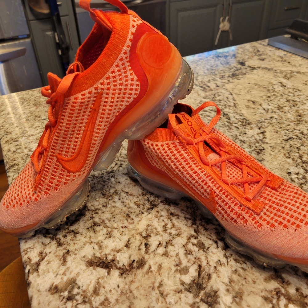 nike air vapormax 2021 flyknit 'magic ember' - Women size 6.5 - Picture 4 of 6